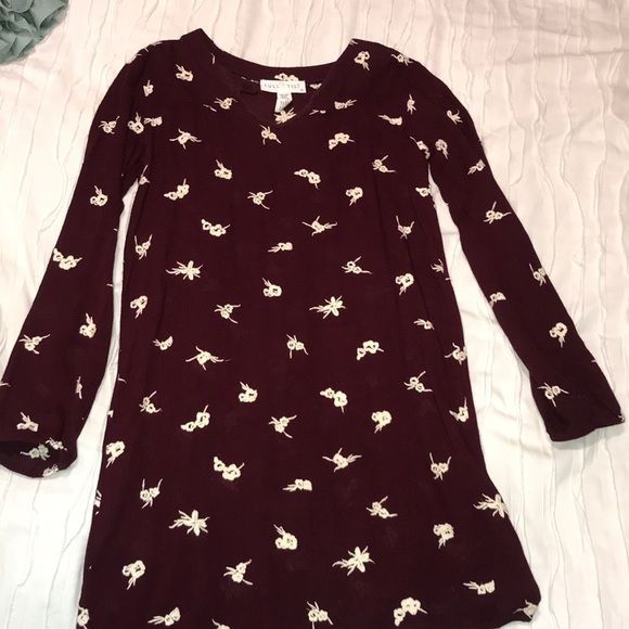 Maroon long sleeve dress✨ - Picture 1 of 3